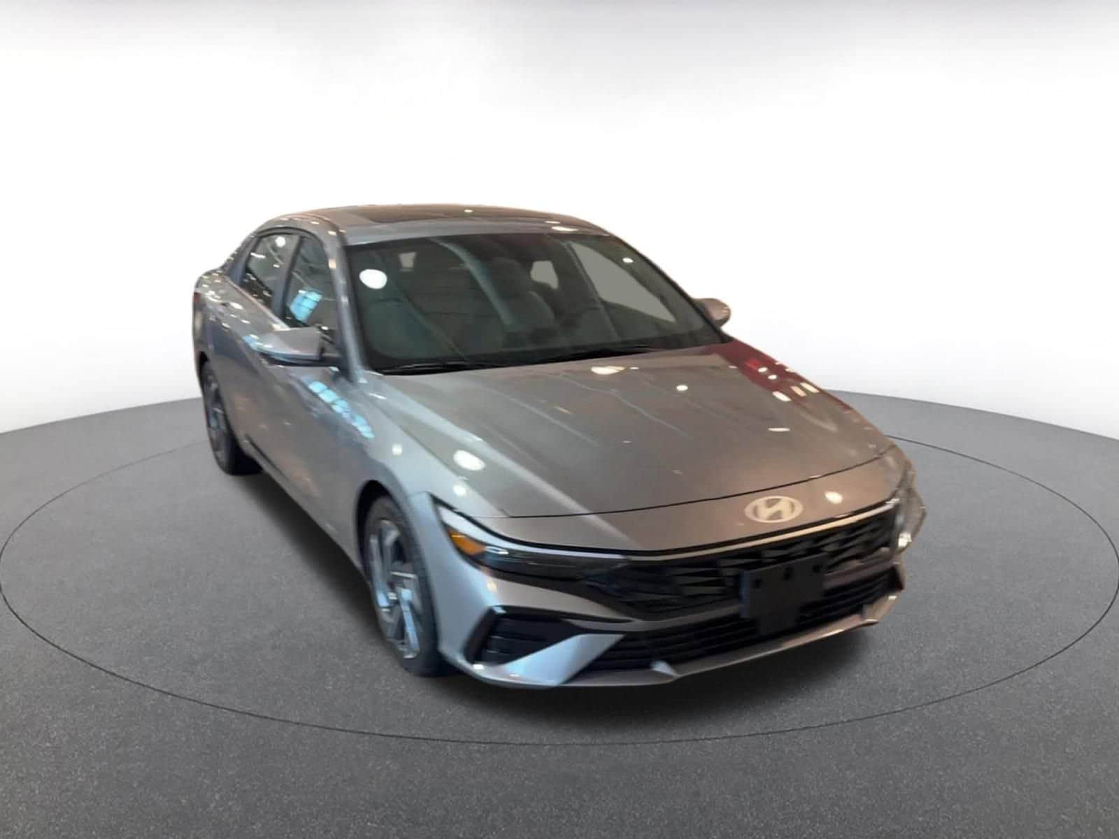 Thumbnail: 2025 Hyundai Elantra - 3