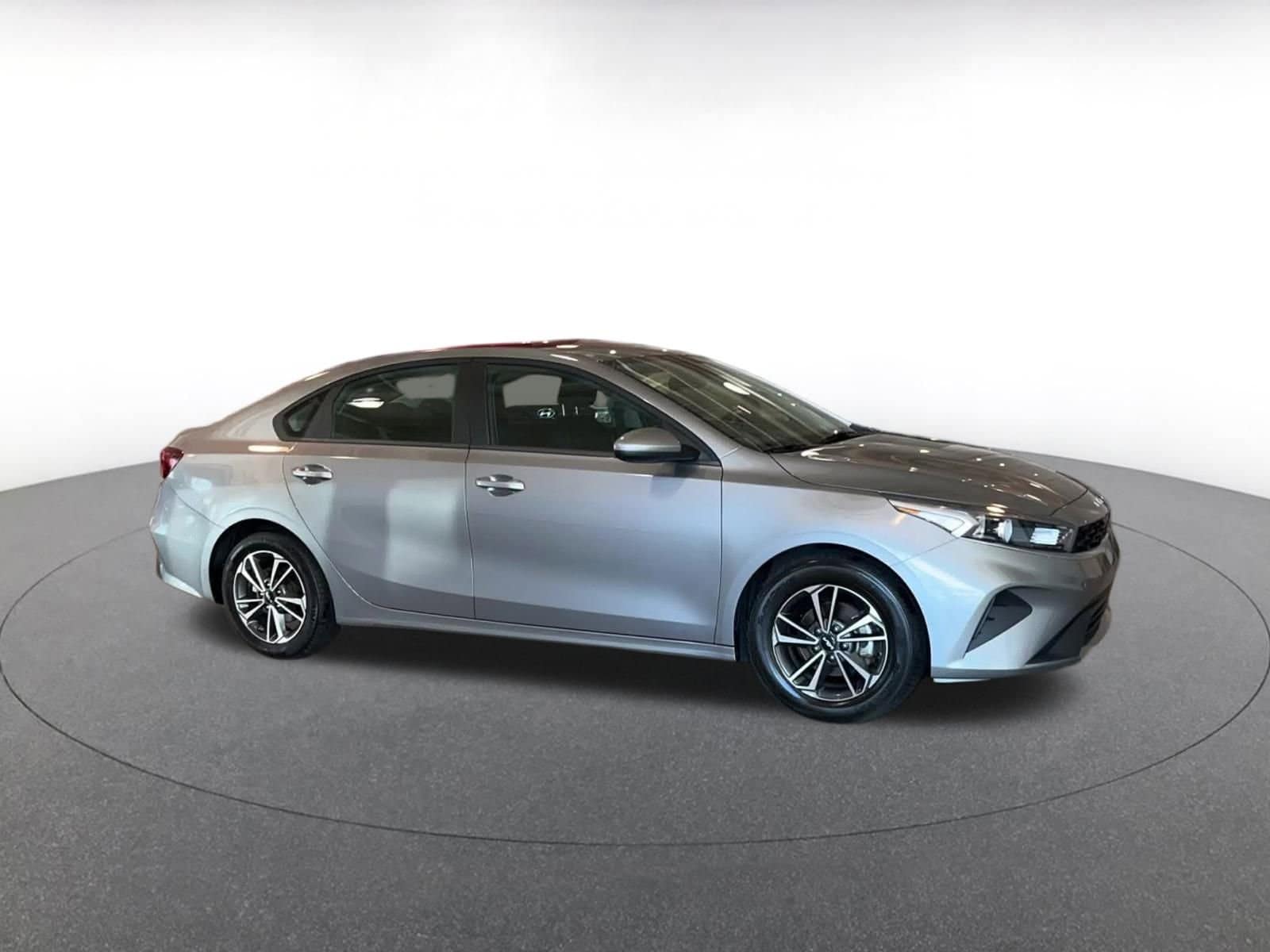 Thumbnail: 2024 Kia Forte - 2