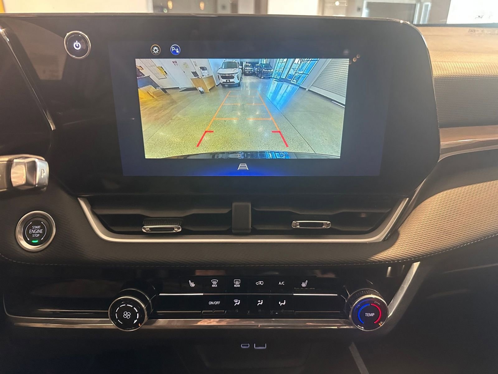 Thumbnail: 2025 Chevrolet Equinox - 17