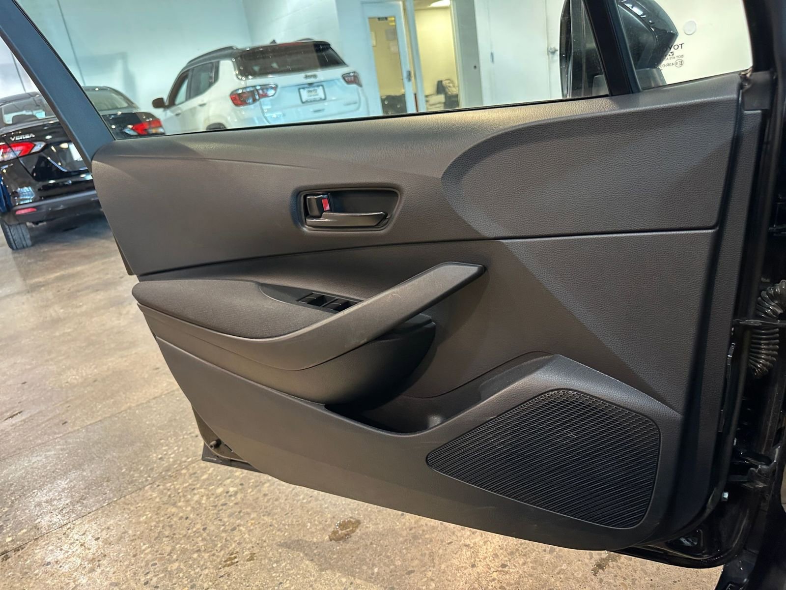 Thumbnail: 2025 Toyota Corolla - 18