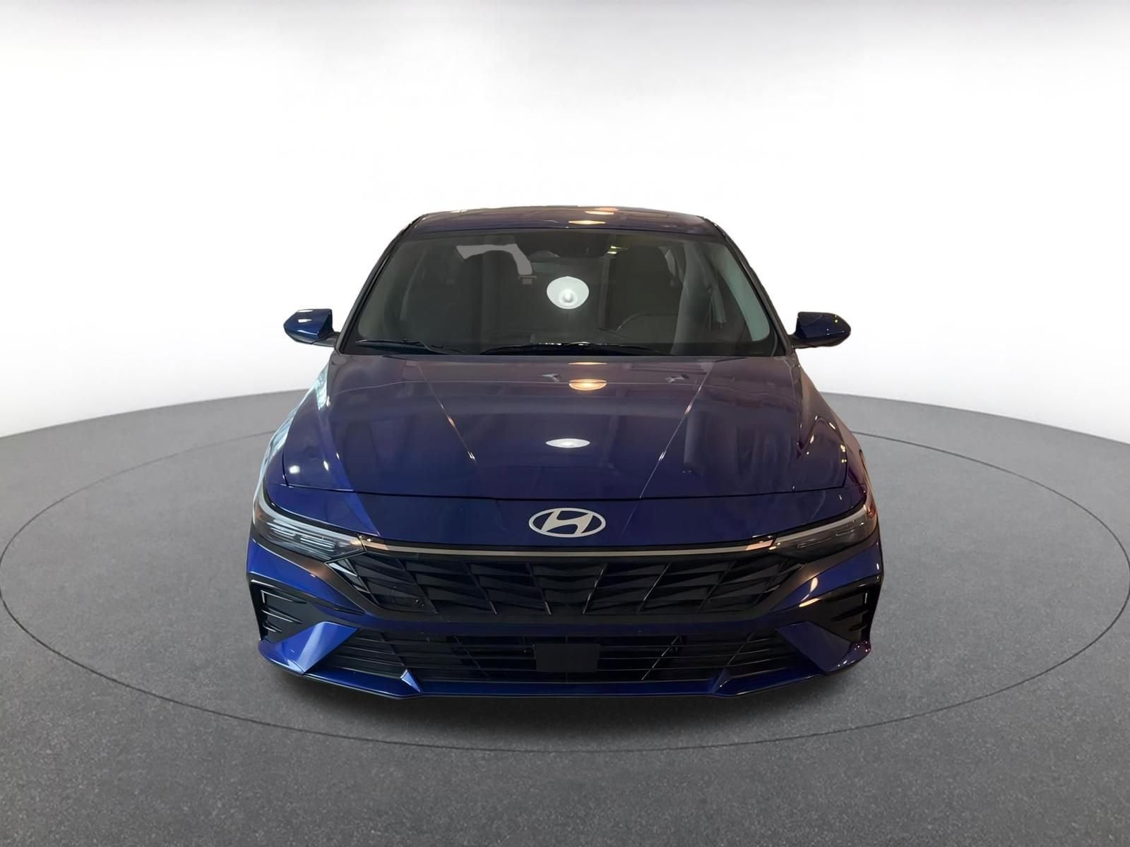 Thumbnail: 2025 Hyundai Elantra - 4
