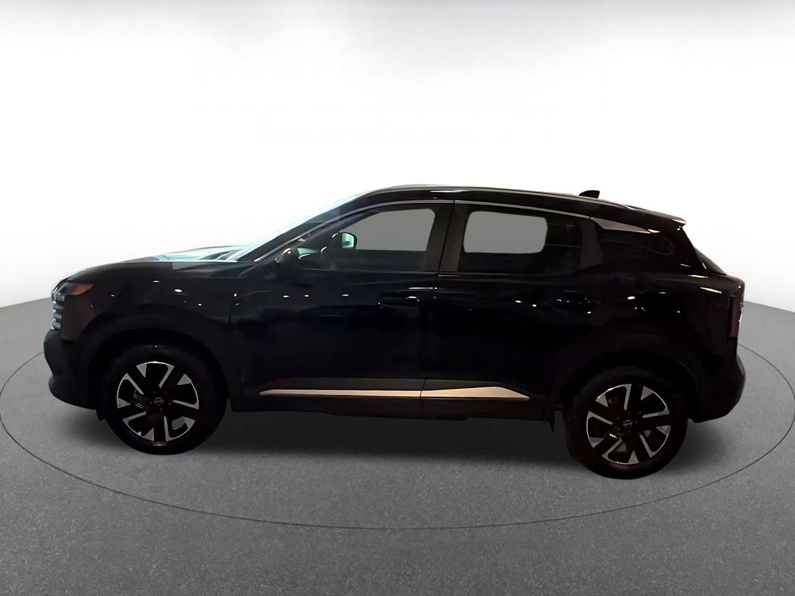 Thumbnail: 2026 Nissan Kicks - 9