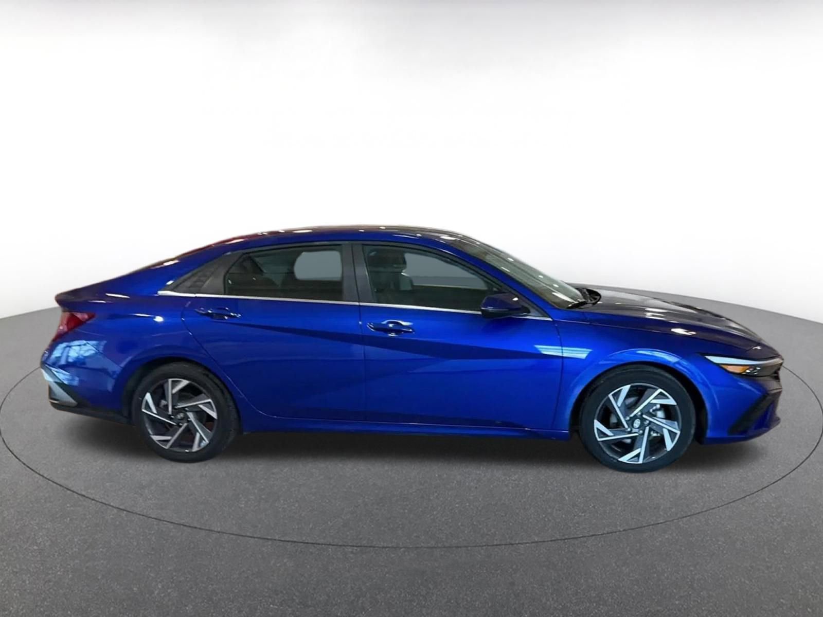 Thumbnail: 2025 Hyundai Elantra - 16