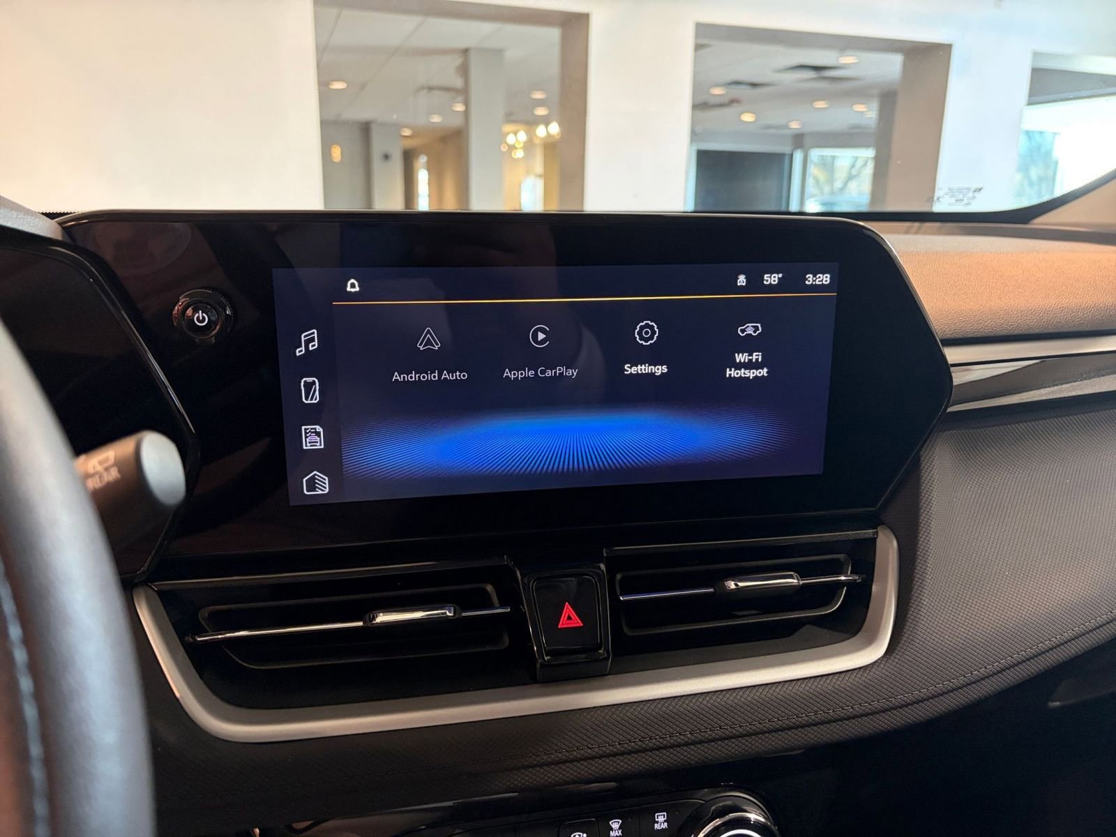 Thumbnail: 2025 Chevrolet TrailBlazer - 21