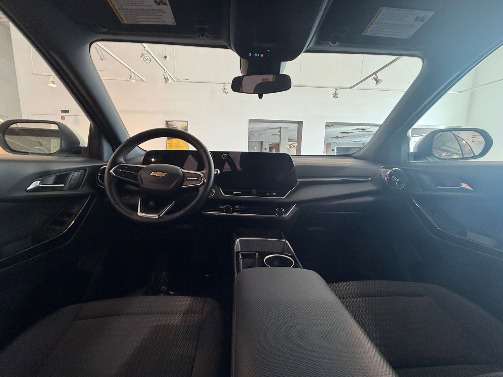 Thumbnail: 2025 Chevrolet Equinox - 32