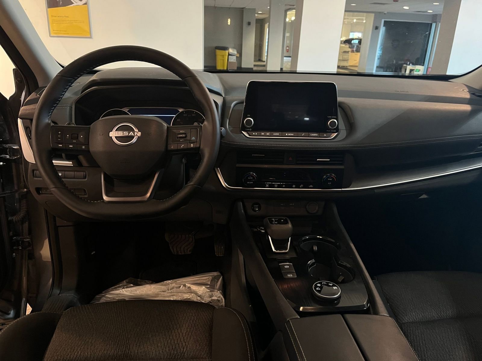 Thumbnail: 2025 Nissan Rogue - 35