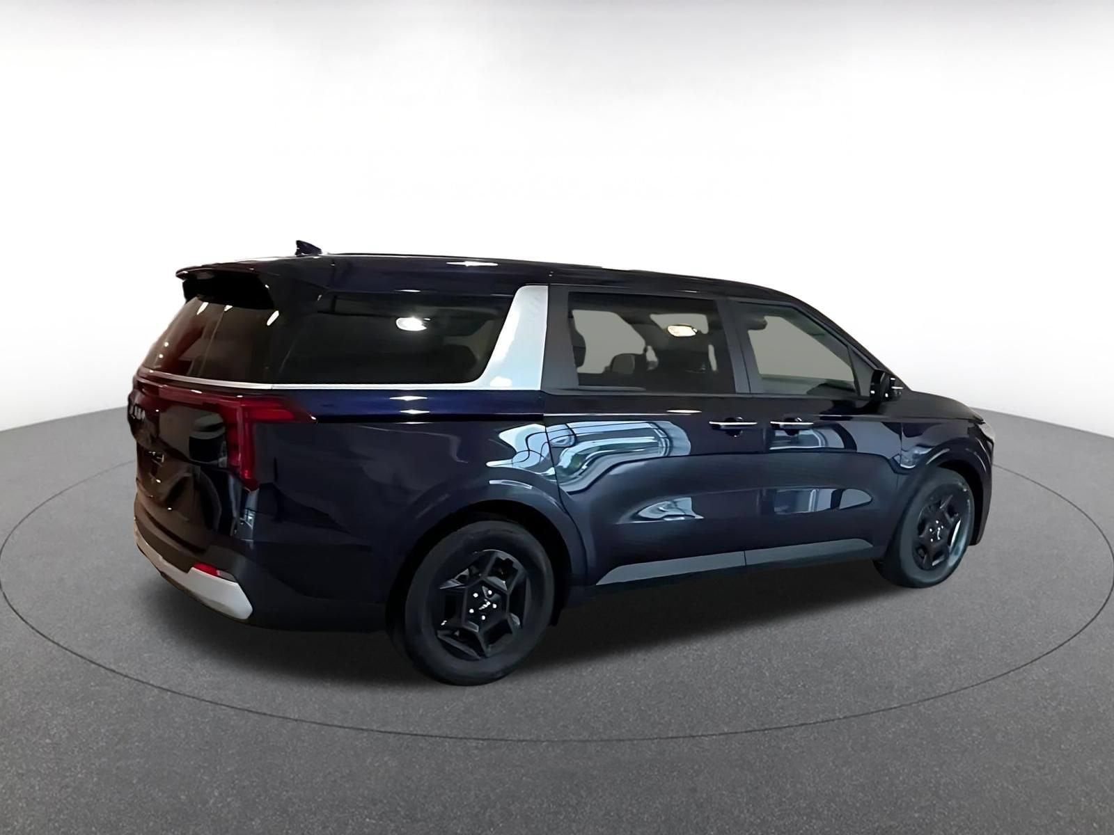 Thumbnail: 2026 Kia Carnival - 12