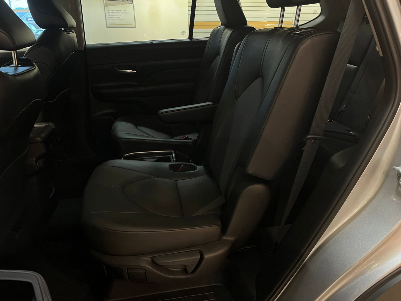 Thumbnail: 2025 Toyota Grand Highlander - 25