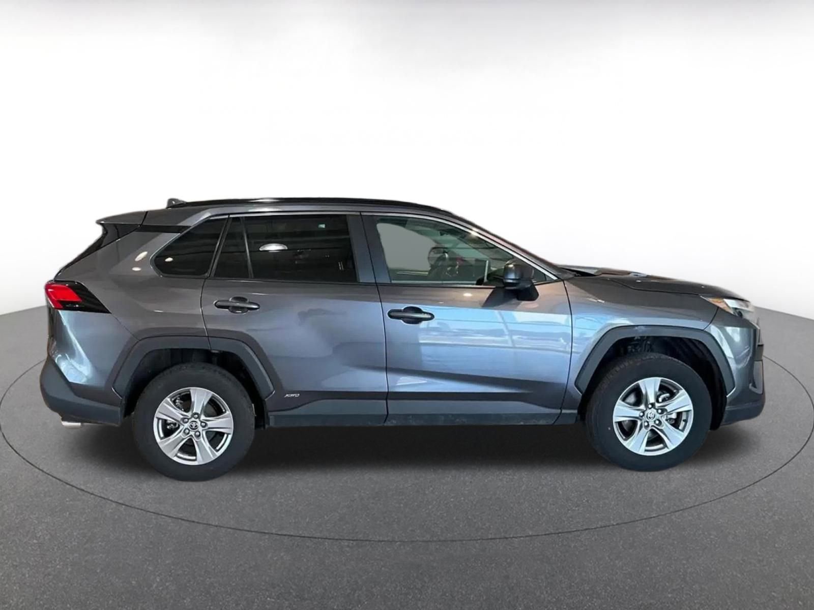 Thumbnail: 2025 Toyota RAV4 - 16