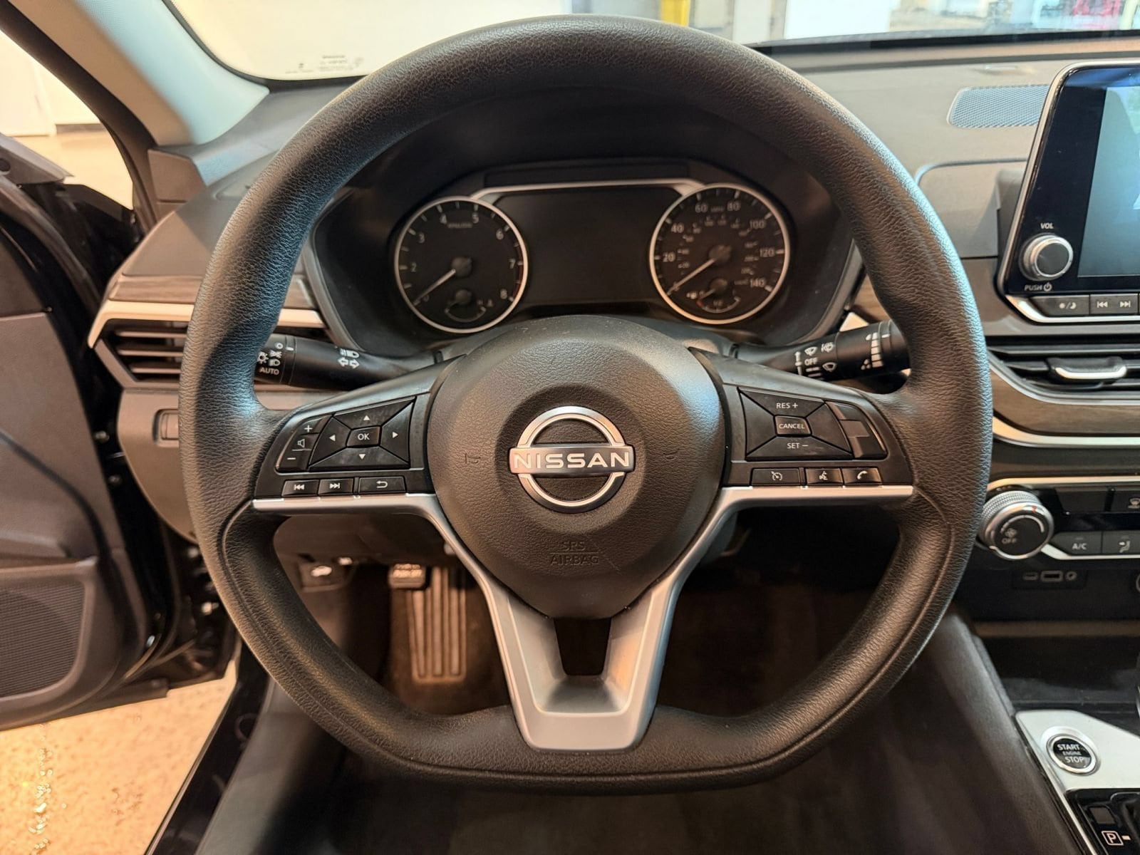 Thumbnail: 2025 Nissan Altima - 27