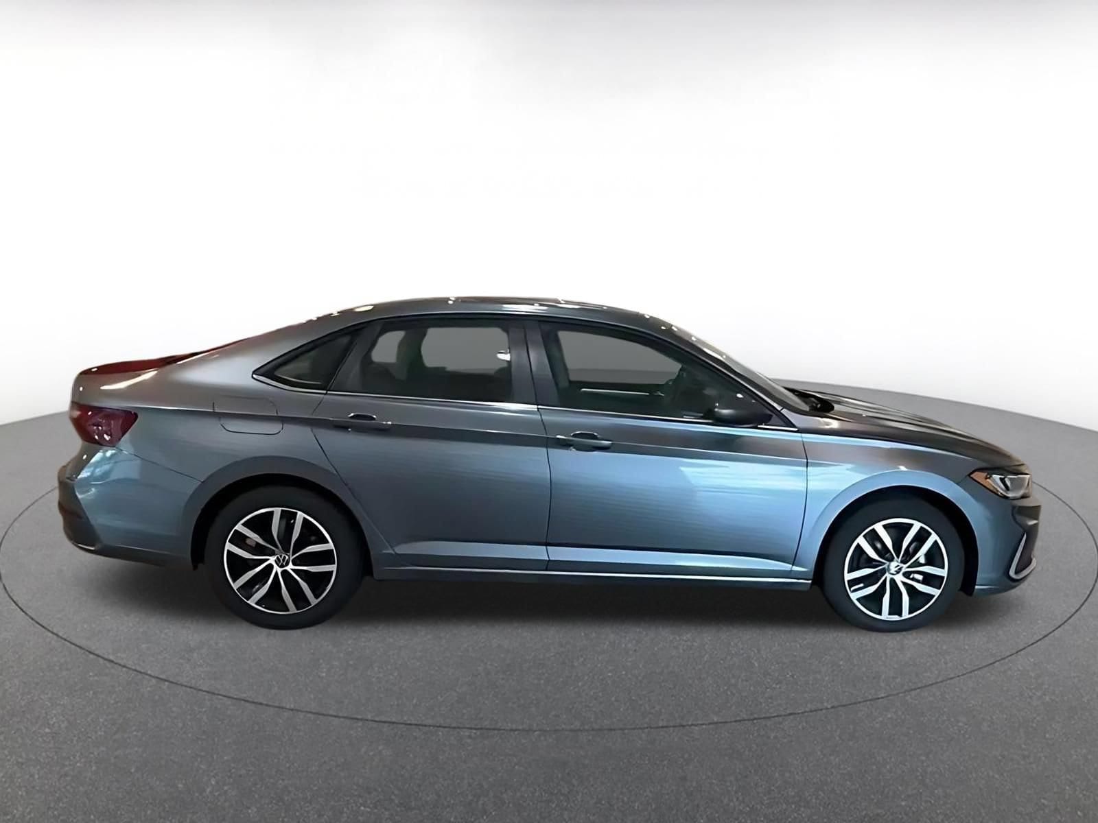 Thumbnail: 2025 Volkswagen Jetta - 14