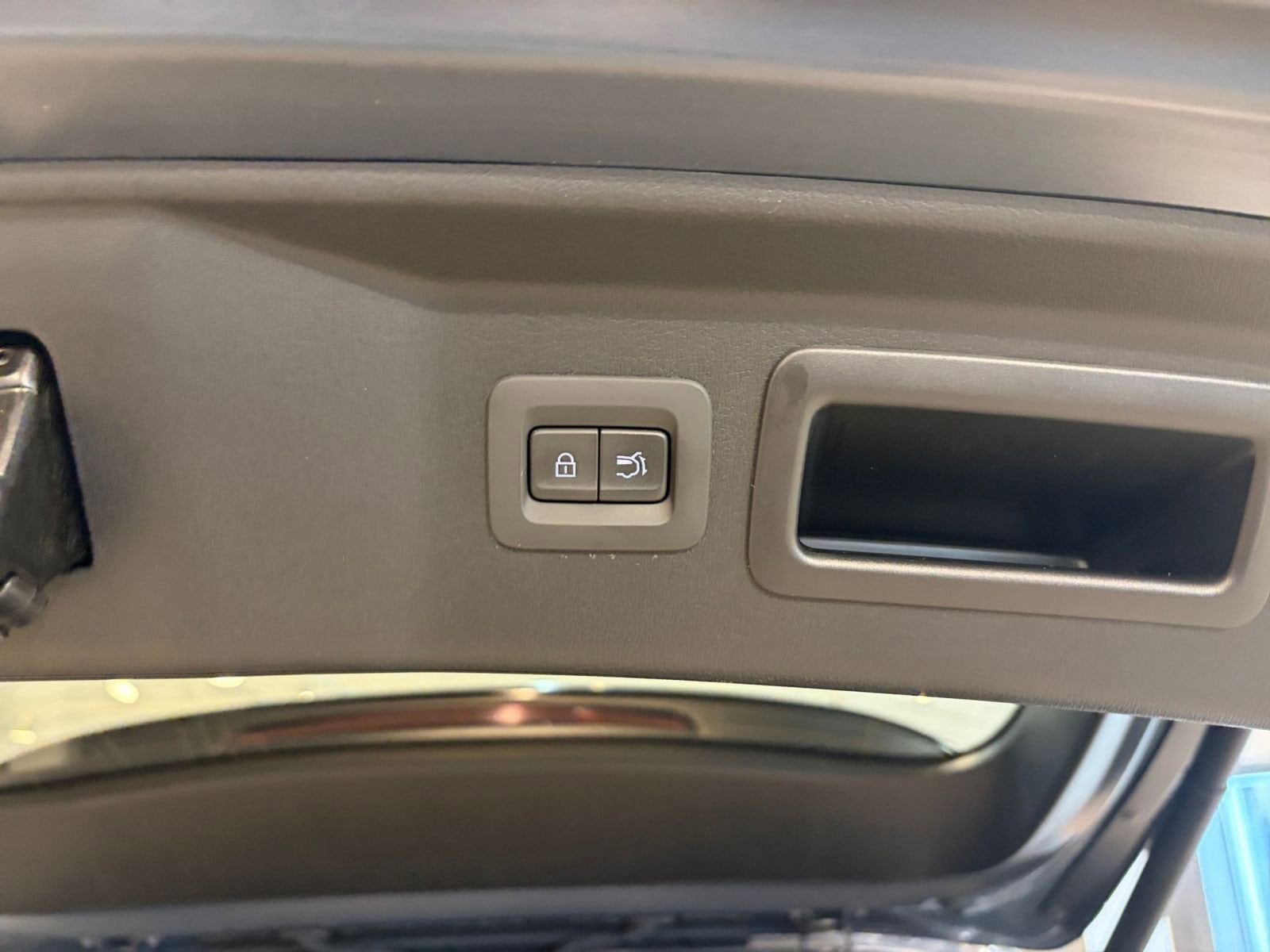 Thumbnail: 2025 Mazda CX-70 - 22