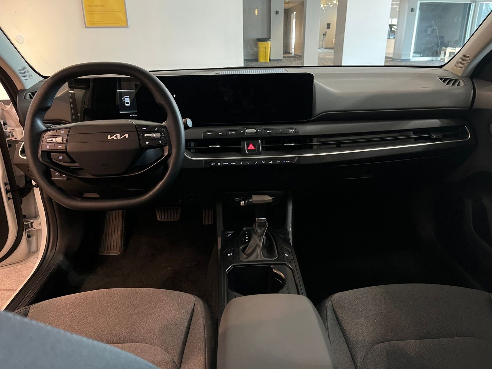 Thumbnail: 2025 Kia K4 - 32