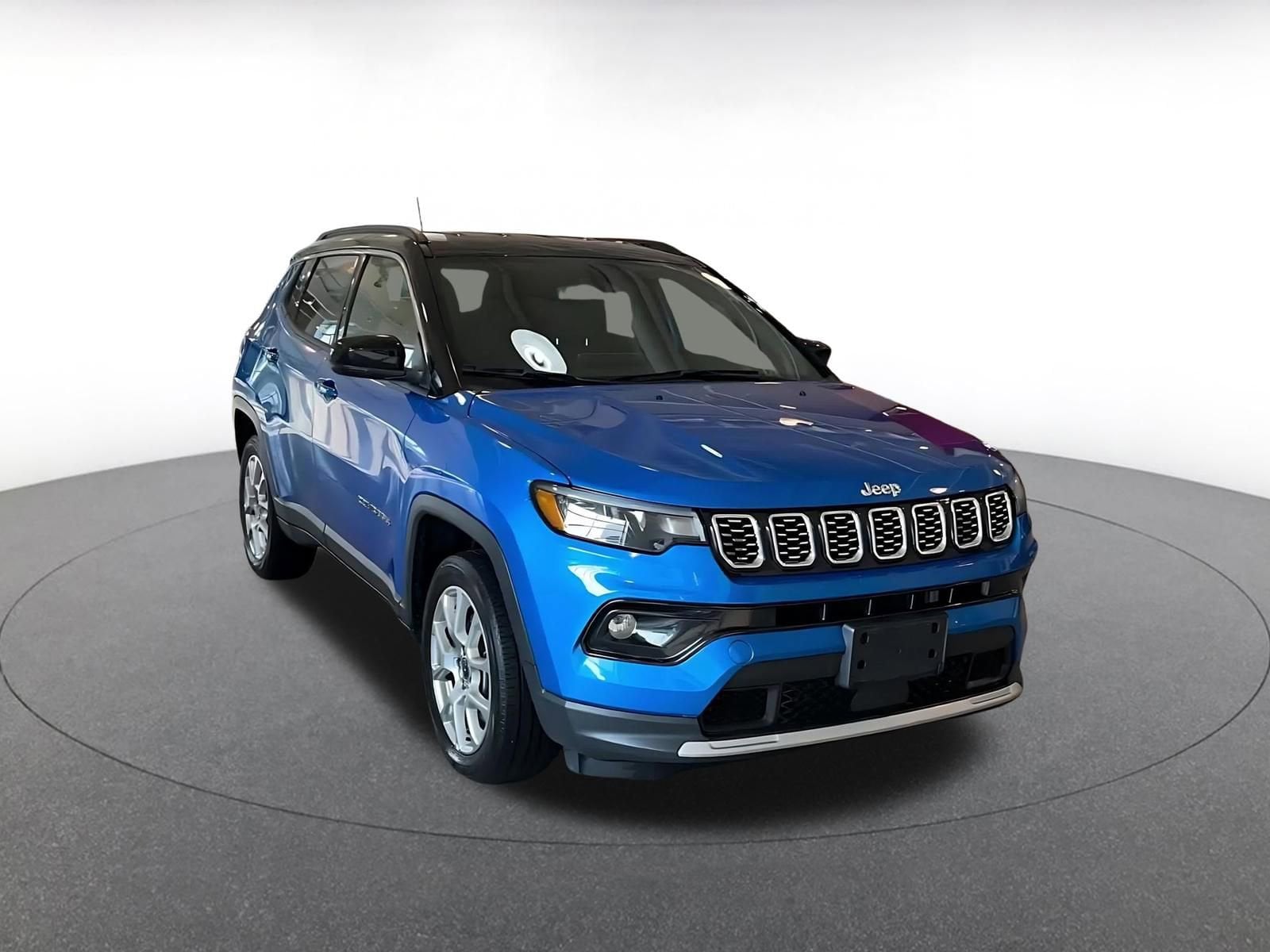 Thumbnail: 2025 Jeep Compass - 3