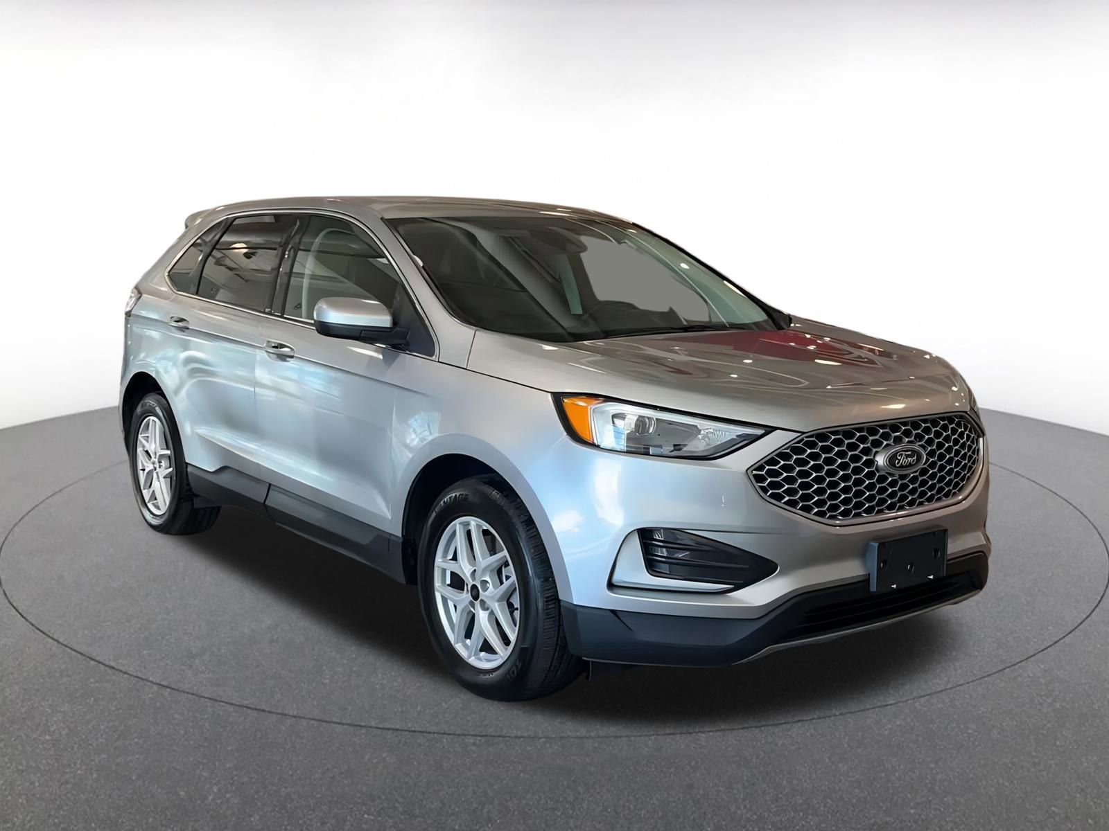 Thumbnail: 2023 Ford Edge - 3