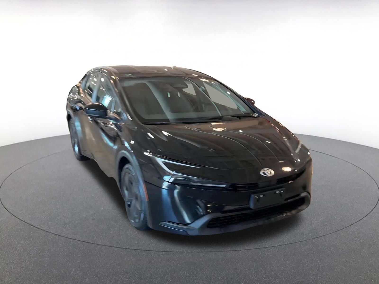 Thumbnail: 2025 Toyota Prius - 3