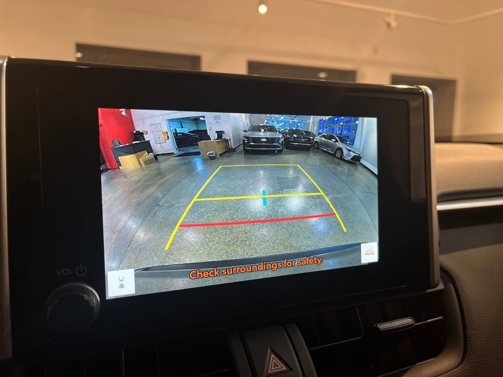 Thumbnail: 2025 Toyota RAV4 - 17