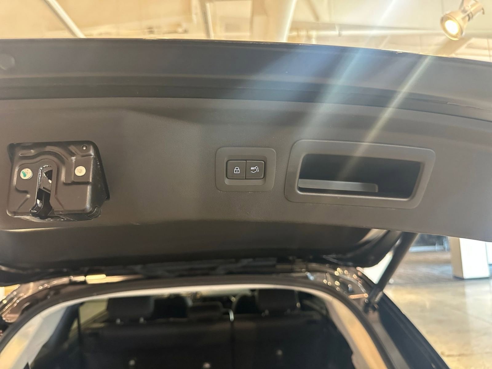 Thumbnail: 2025 Mazda CX-90 - 30