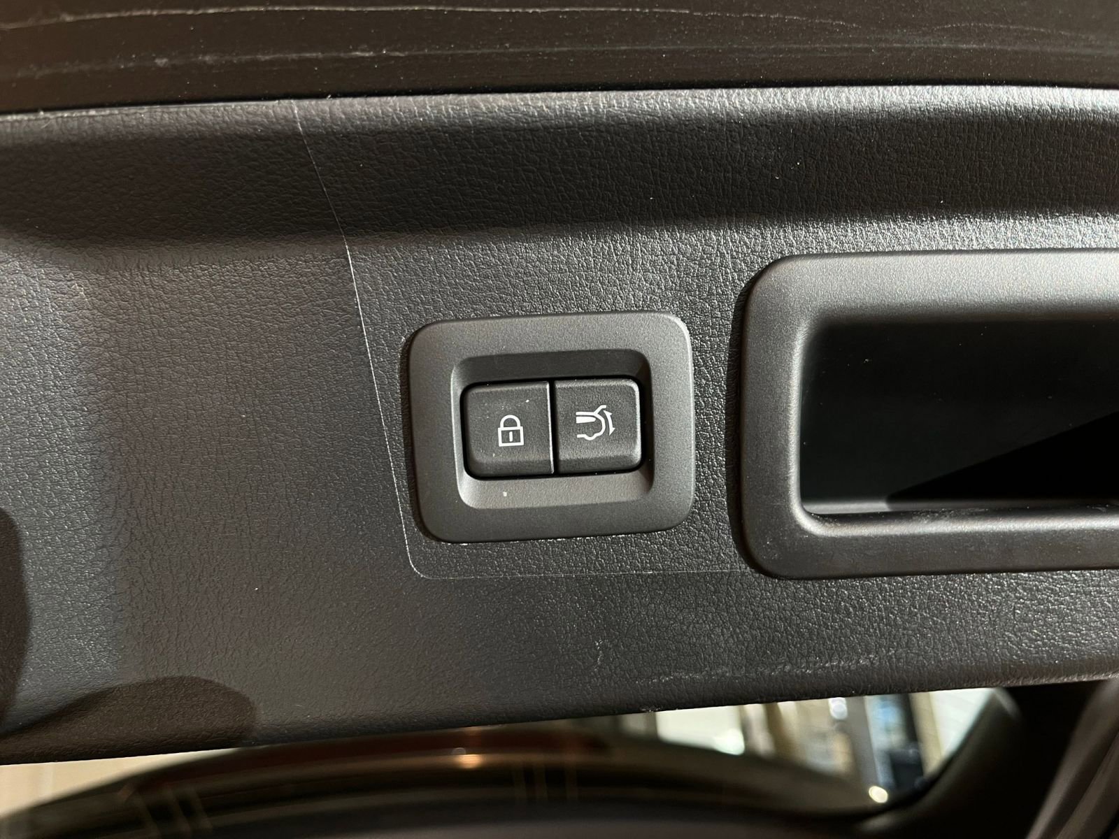 Thumbnail: 2025 Mazda CX-50 - 23