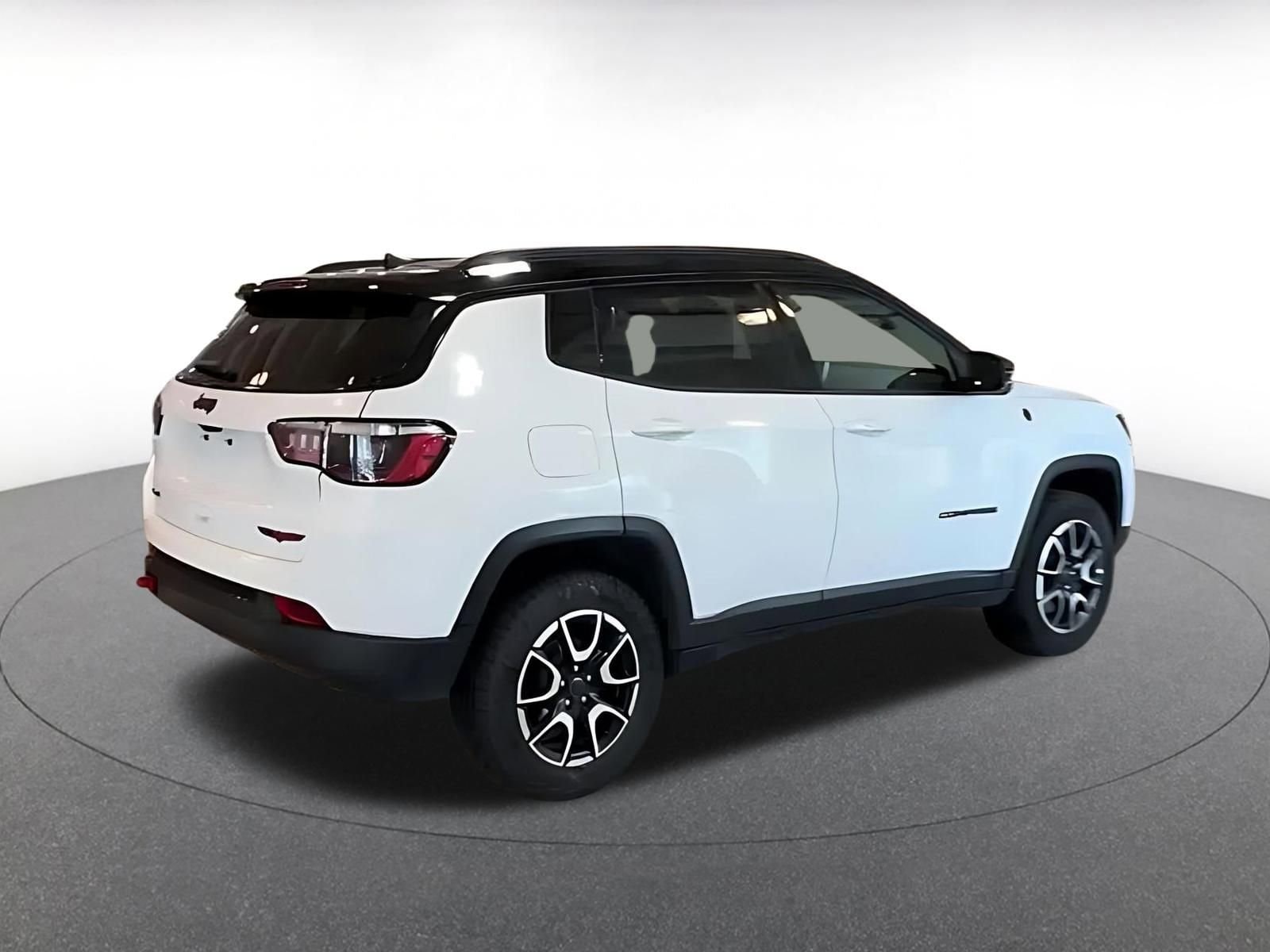 Thumbnail: 2025 Jeep Compass - 15