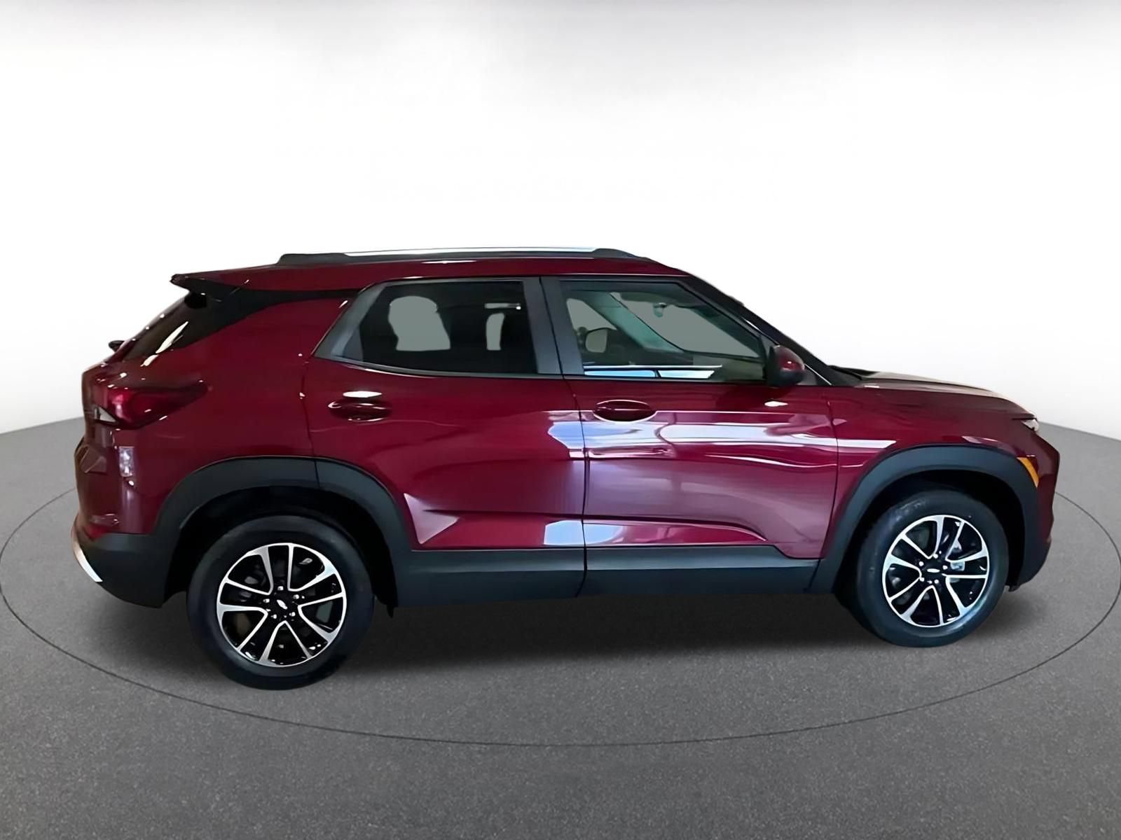 Thumbnail: 2025 Chevrolet TrailBlazer - 14