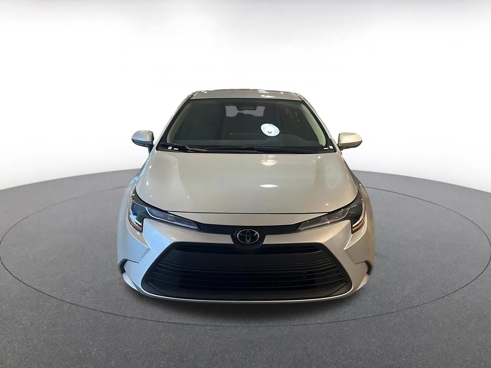 Thumbnail: 2025 Toyota Corolla - 4