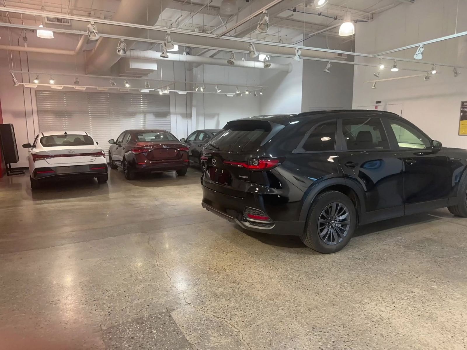 Thumbnail: 2025 Mazda CX-70 - 14