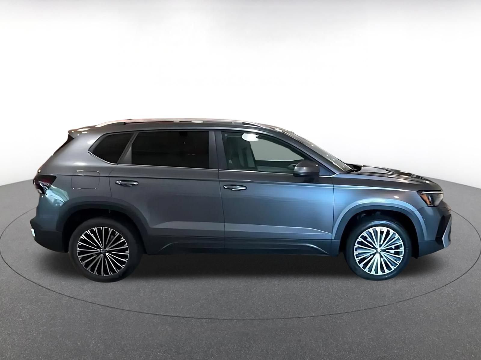 Thumbnail: 2026 Volkswagen Taos - 12