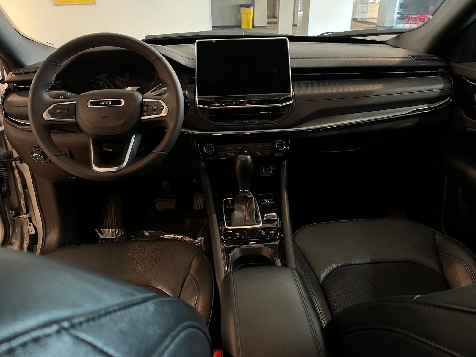 Thumbnail: 2025 Jeep Compass - 33