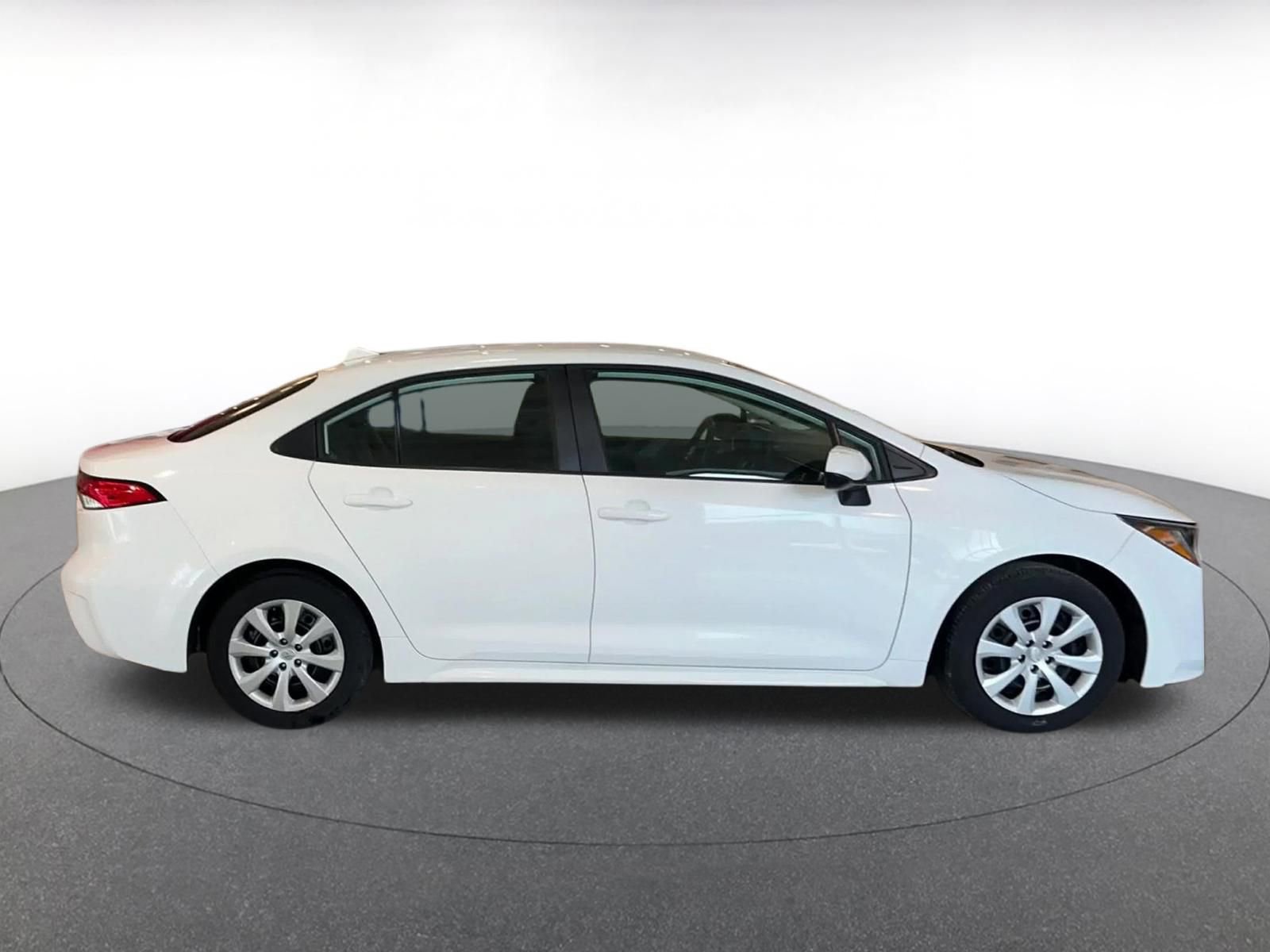 Thumbnail: 2025 Toyota Corolla - 16