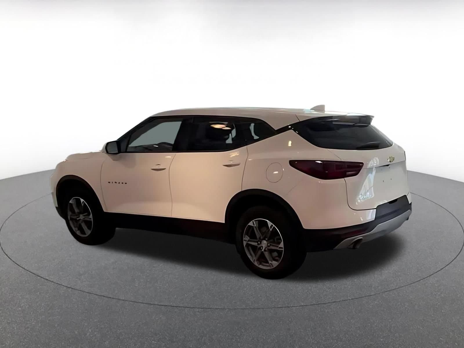 Thumbnail: 2025 Chevrolet Blazer - 15