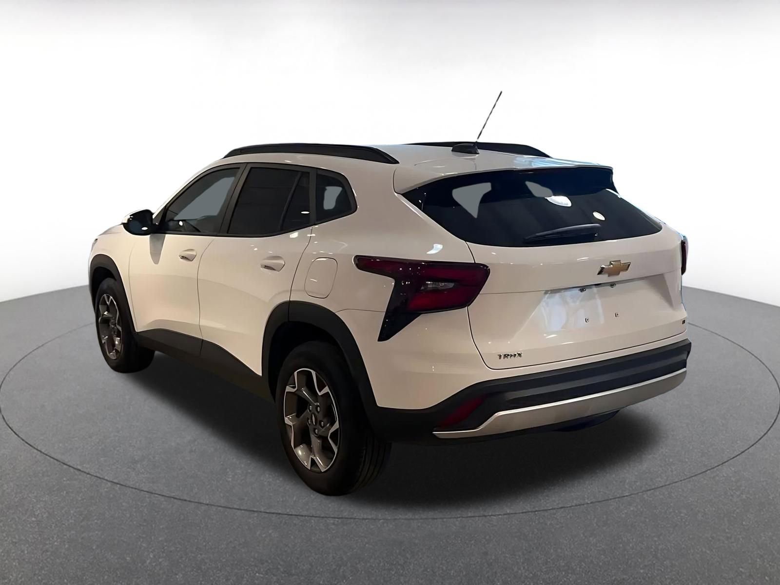 Thumbnail: 2025 Chevrolet Trax - 11