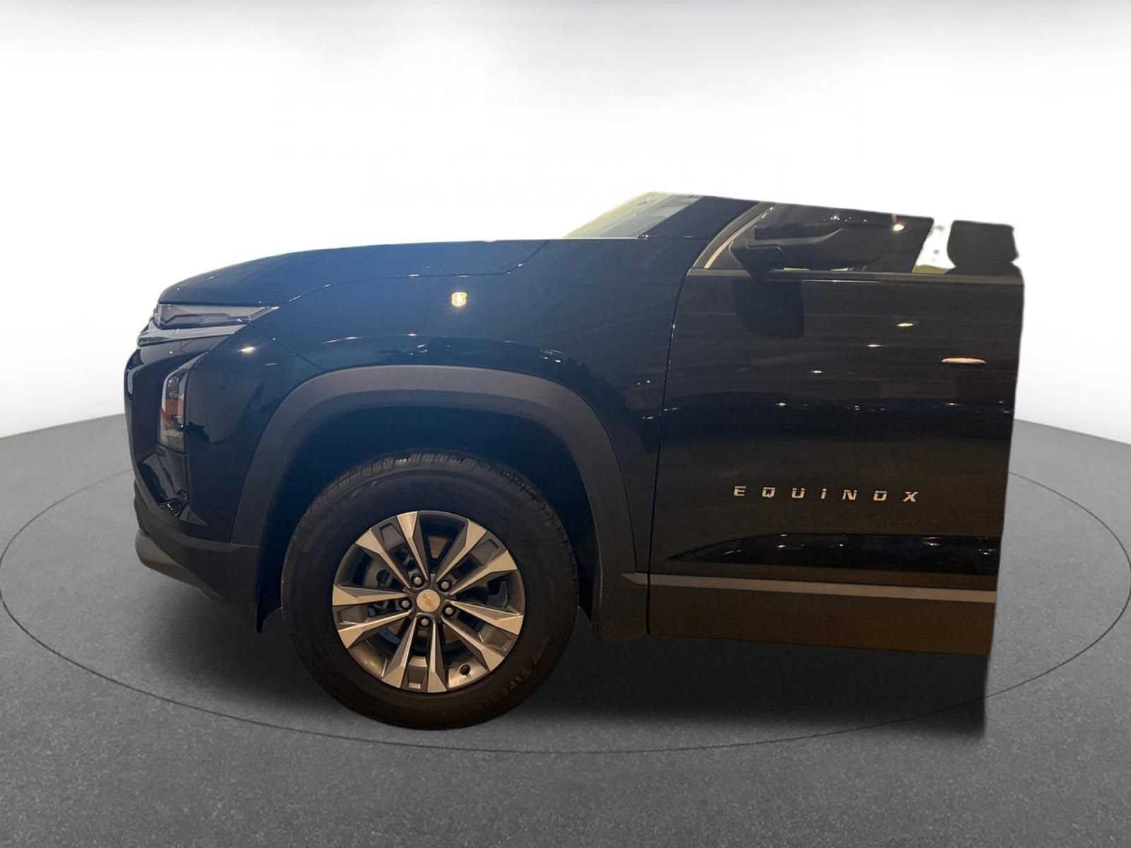 Thumbnail: 2025 Chevrolet Equinox - 10