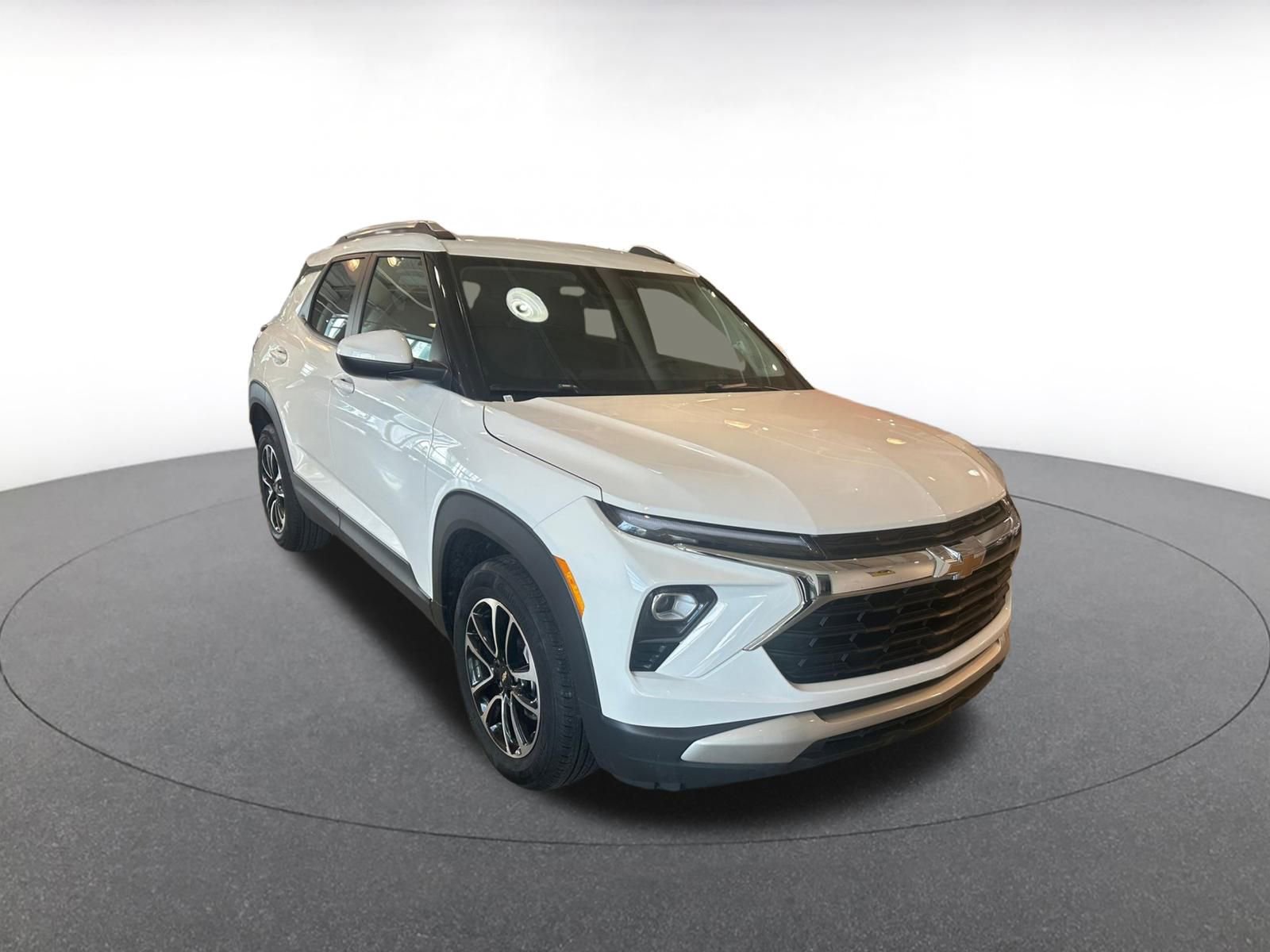 Thumbnail: 2025 Chevrolet TrailBlazer - 1