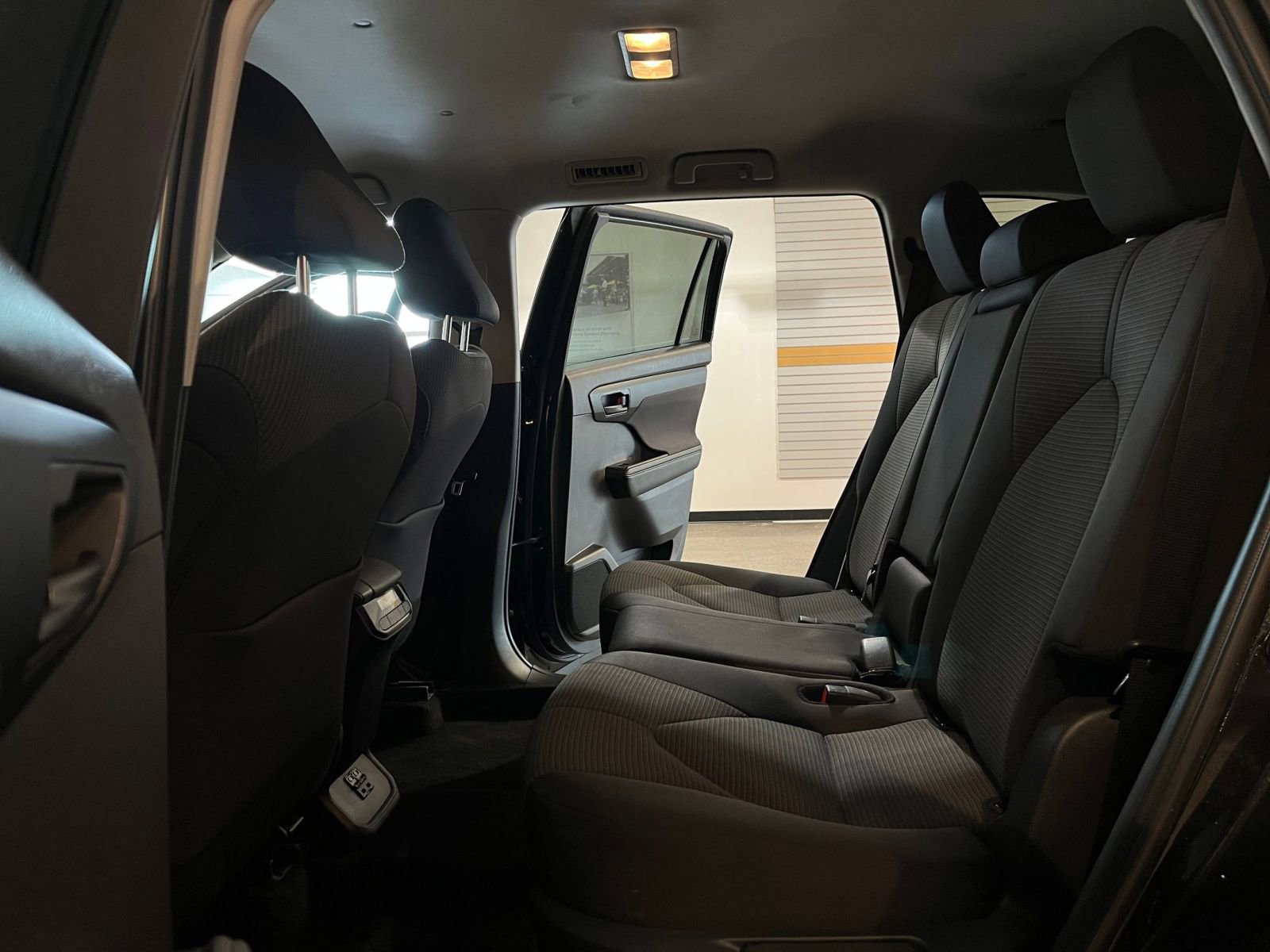Thumbnail: 2025 Toyota Highlander - 27