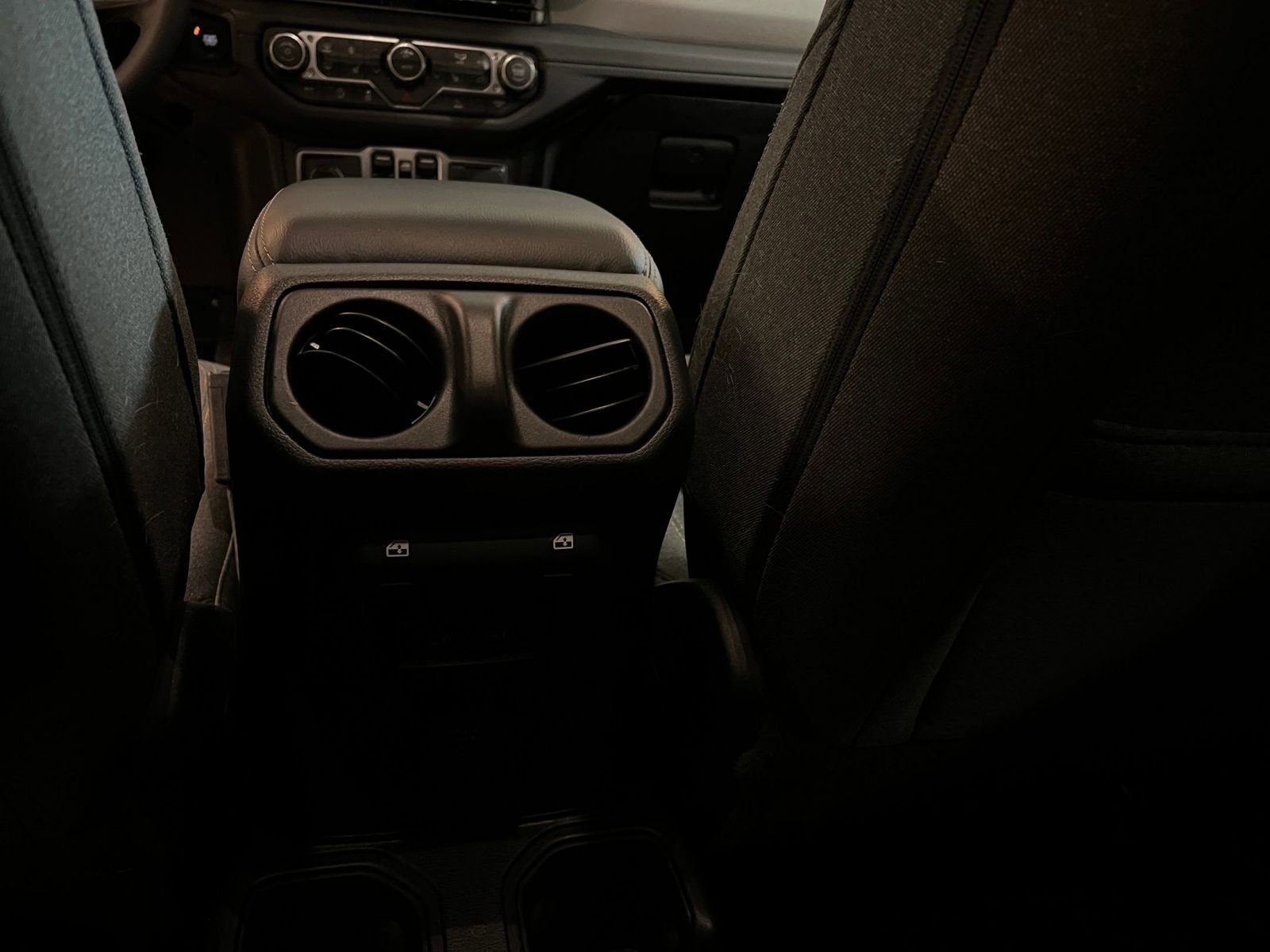 Thumbnail: 2025 Jeep Wrangler - 23