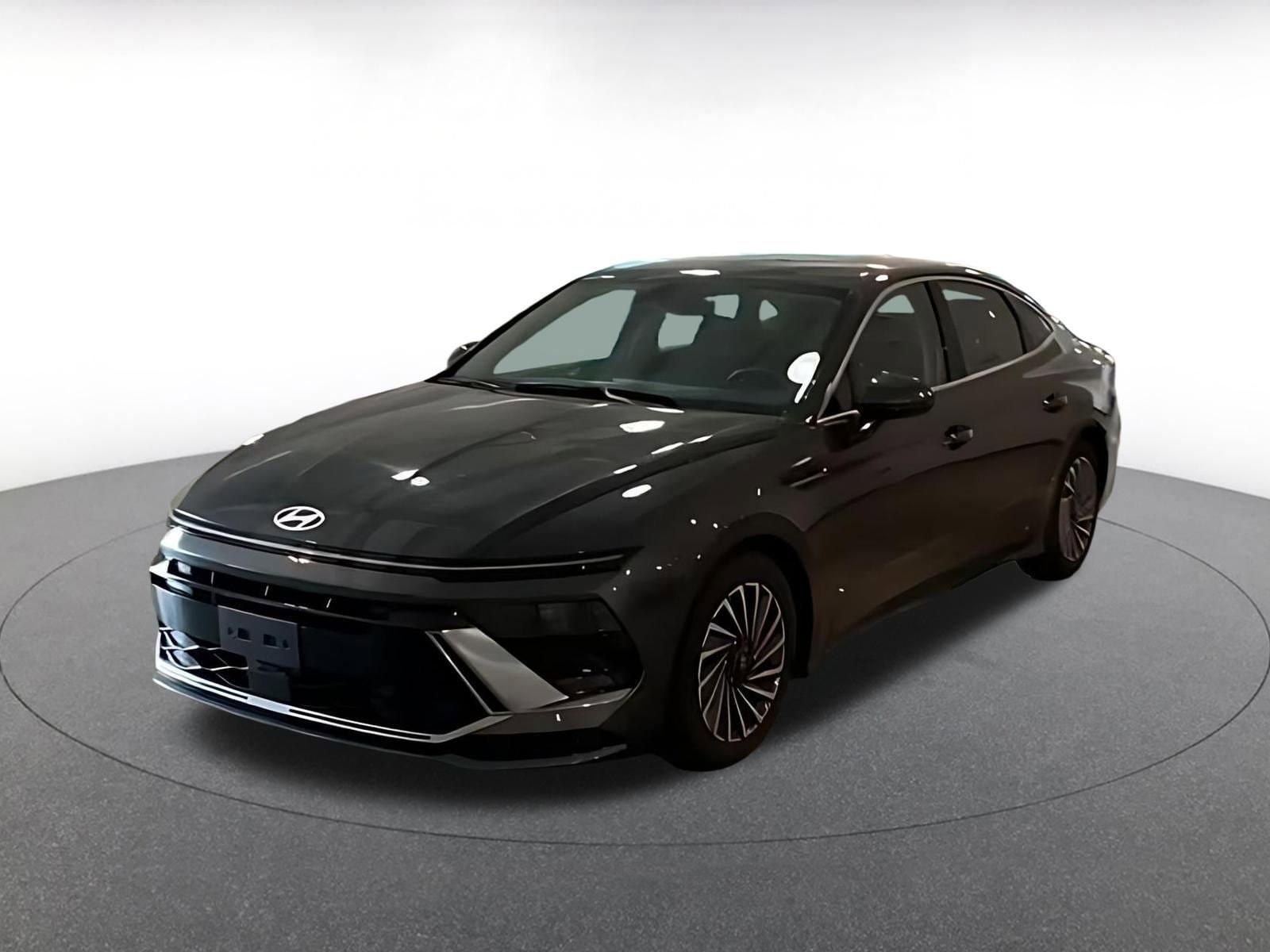 Thumbnail: 2025 Hyundai Sonata - 4