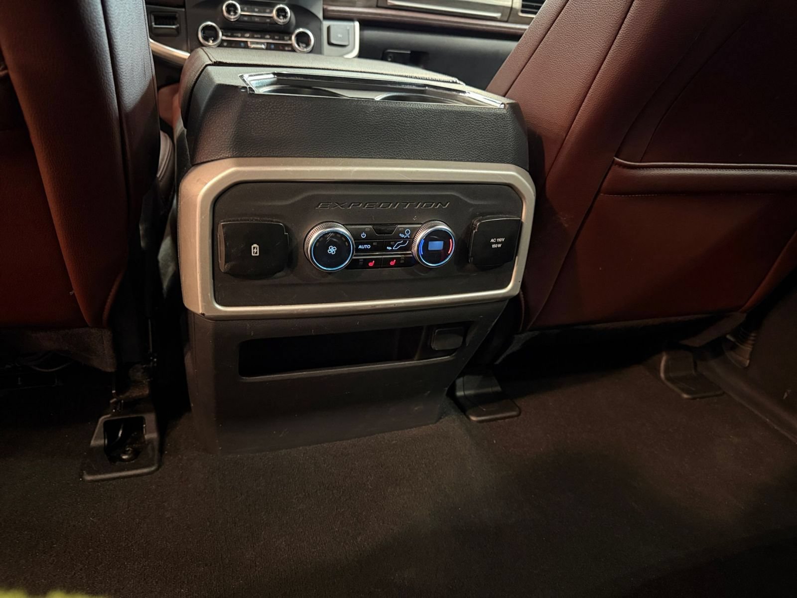 Thumbnail: 2024 Ford Expedition - 24