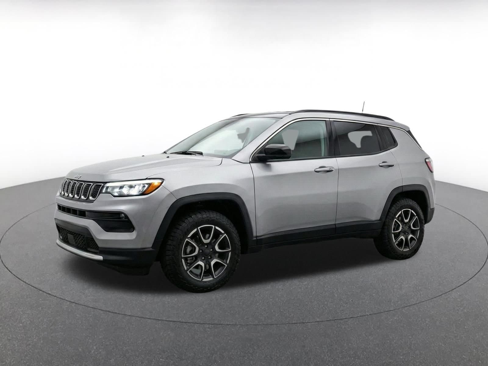 Thumbnail: 2025 Jeep Compass - 3