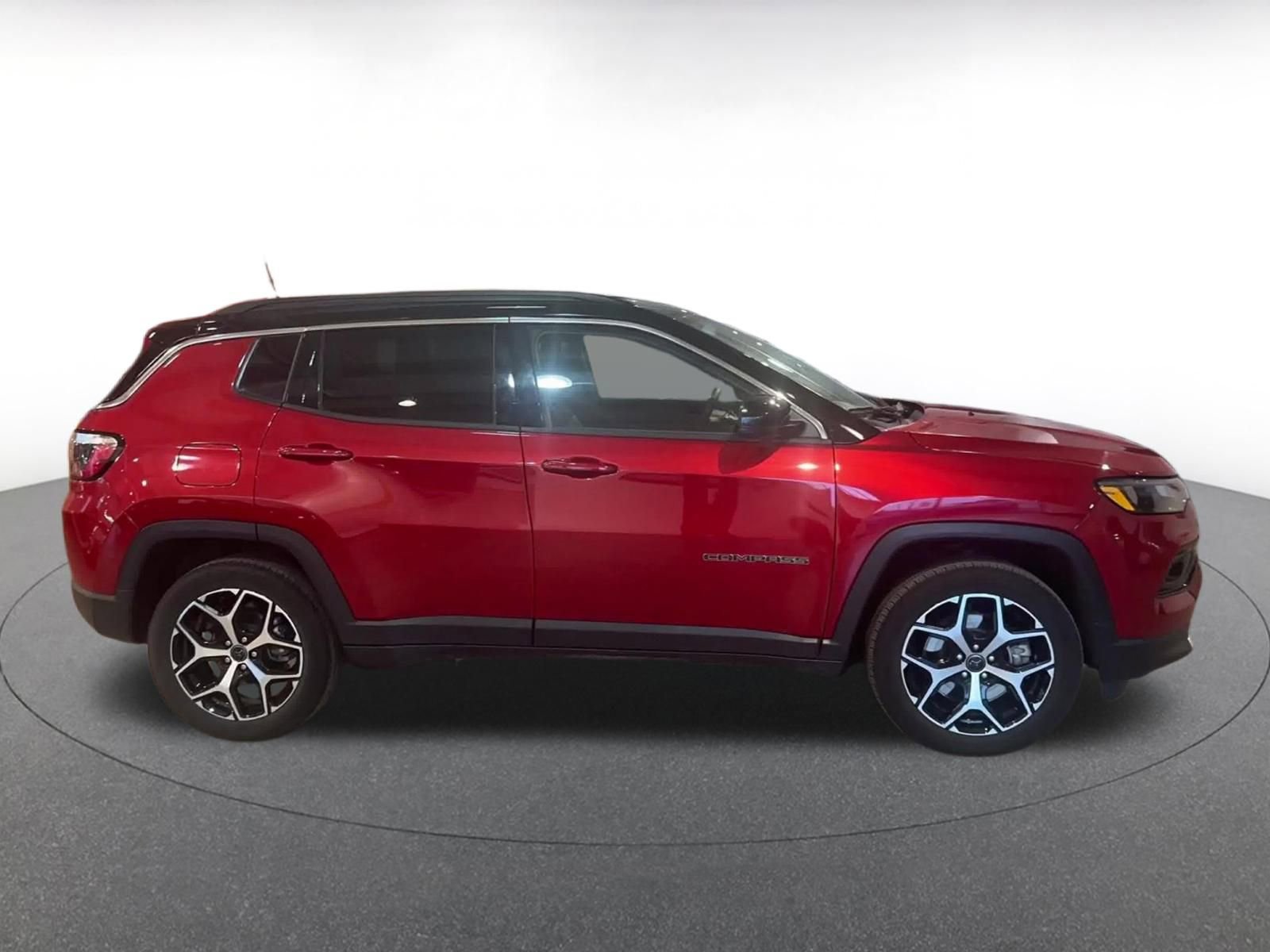 Thumbnail: 2025 Jeep Compass - 16