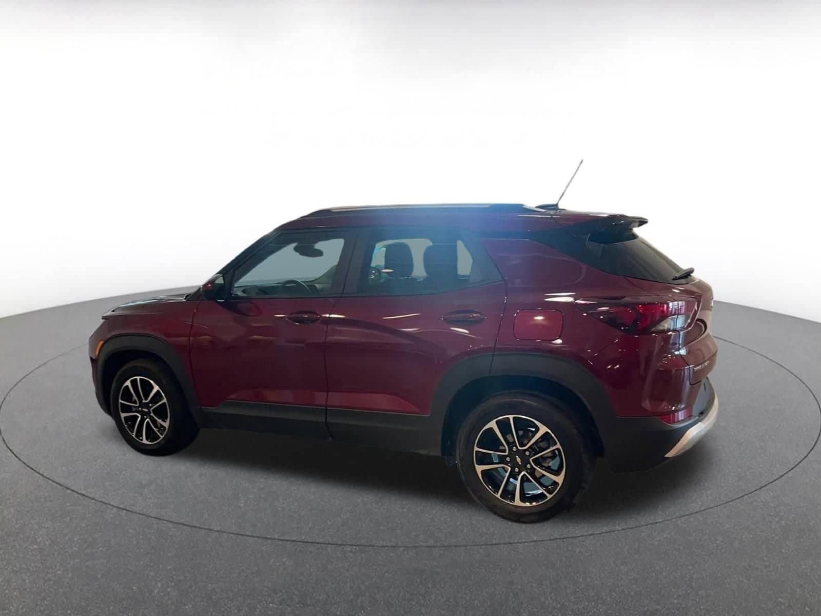 Thumbnail: 2025 Chevrolet TrailBlazer - 10