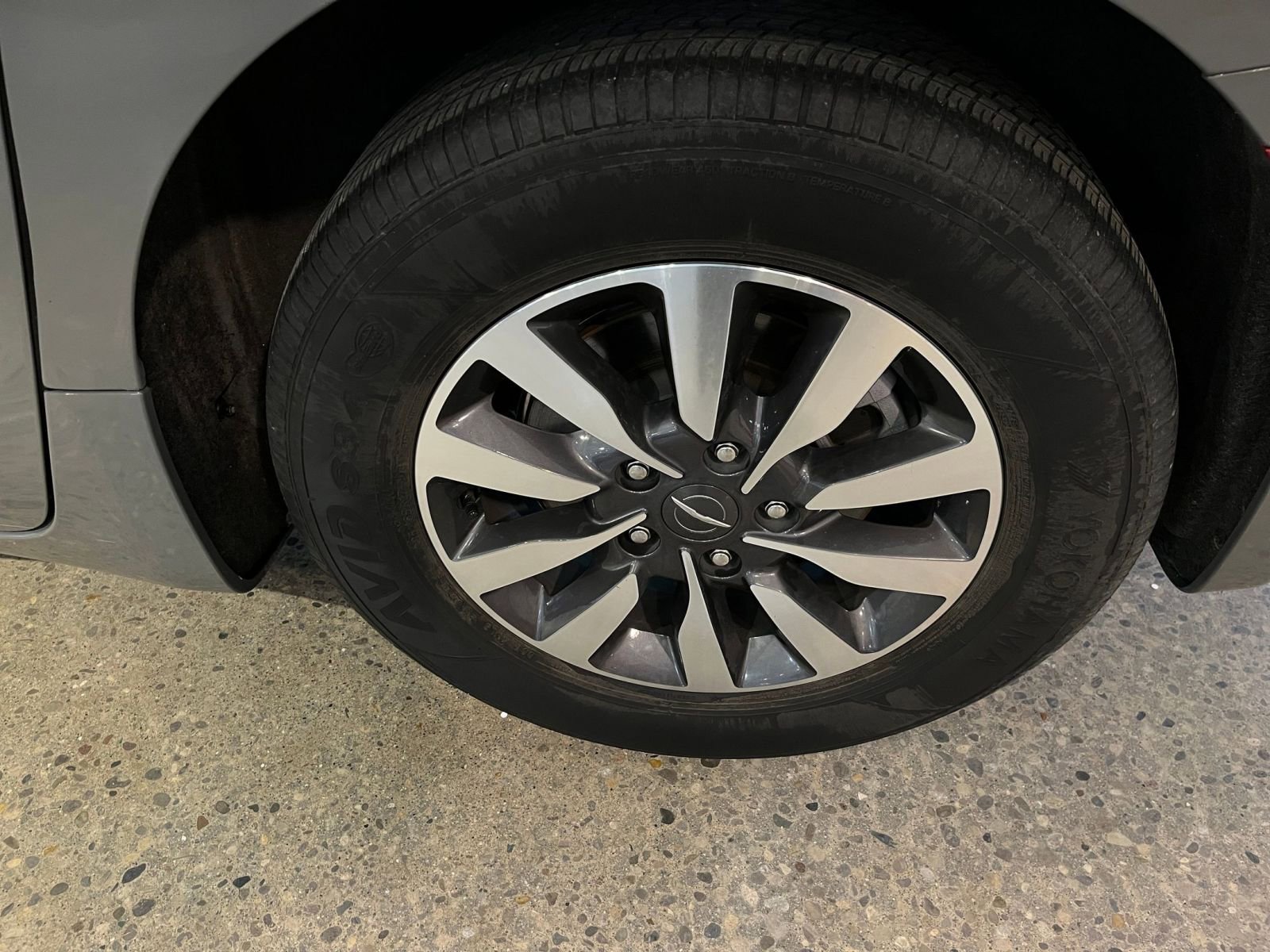 Thumbnail: 2025 Chrysler Pacifica - 34