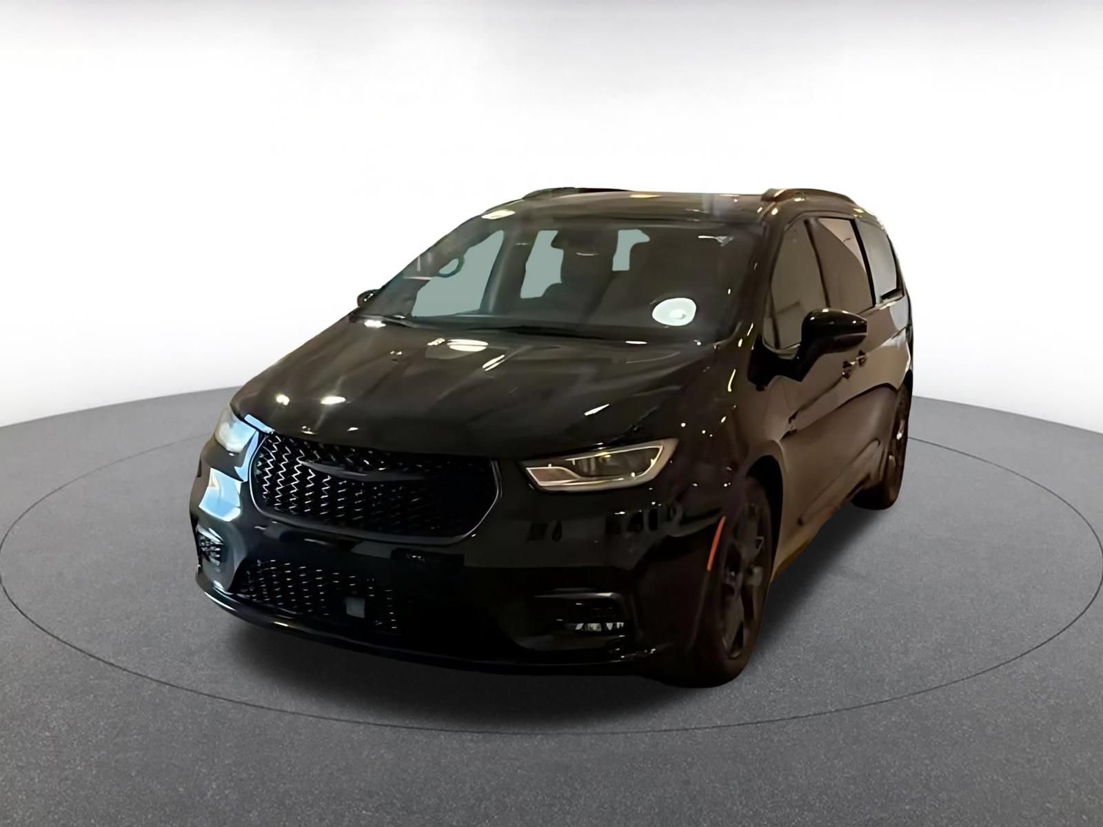 Thumbnail: 2025 Chrysler Pacifica - 5