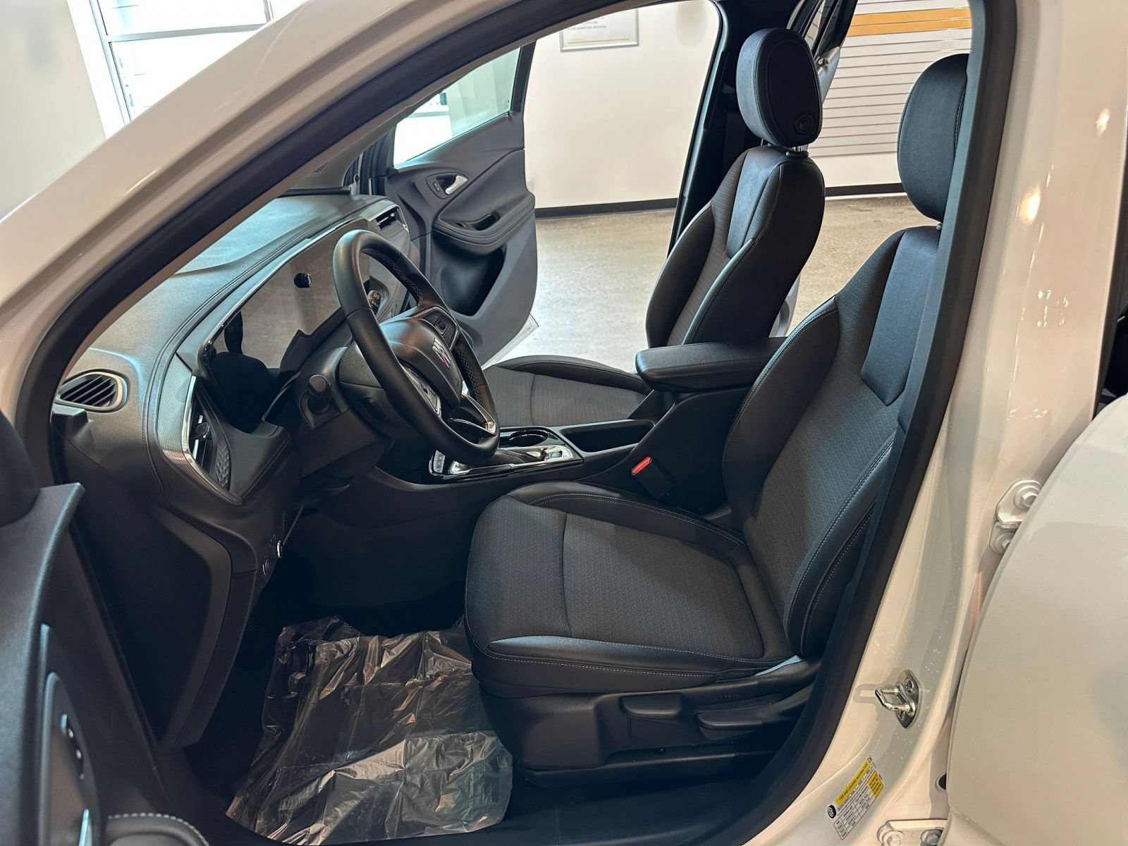 Thumbnail: 2026 Buick Encore GX - 25