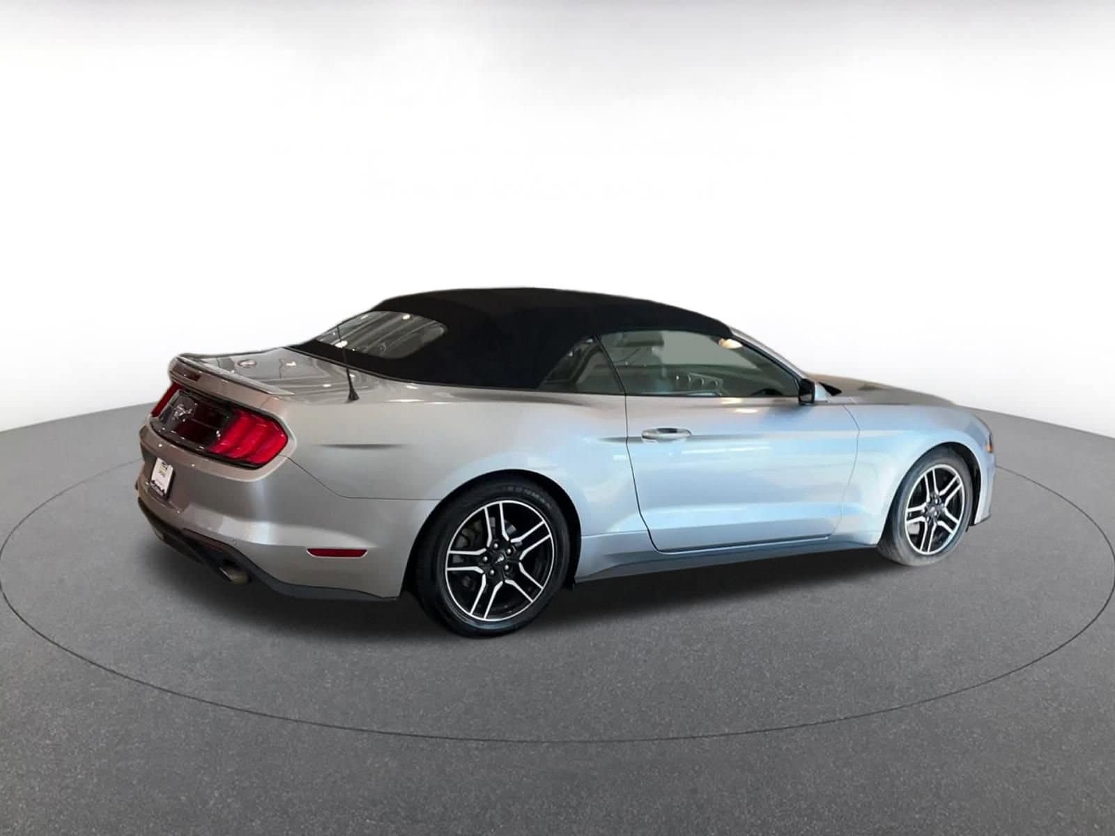Thumbnail: 2023 Ford Mustang - 15