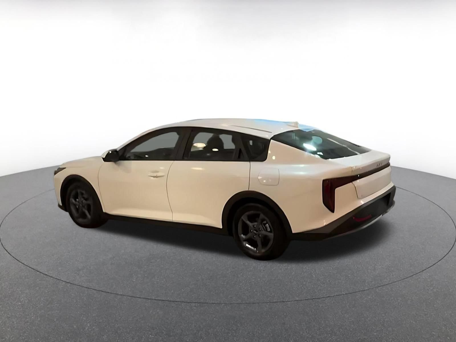 Thumbnail: 2026 Kia K4 - 4