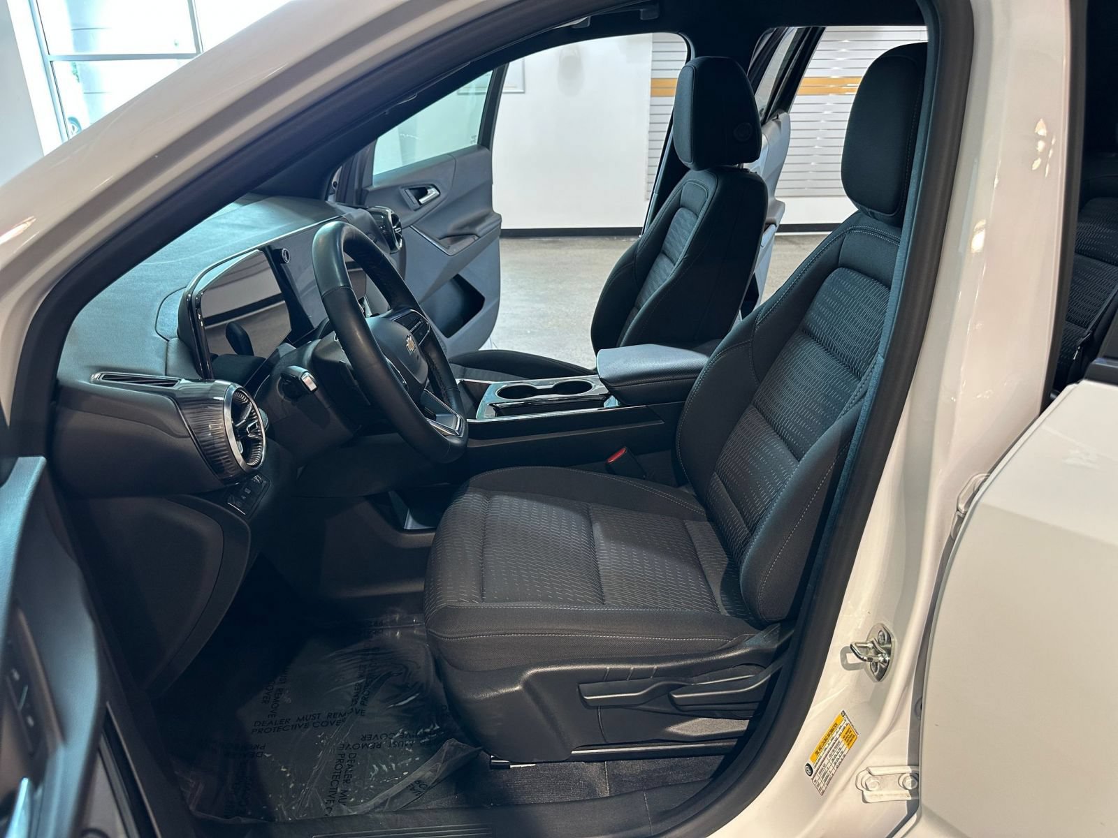 Thumbnail: 2025 Chevrolet Equinox - 27