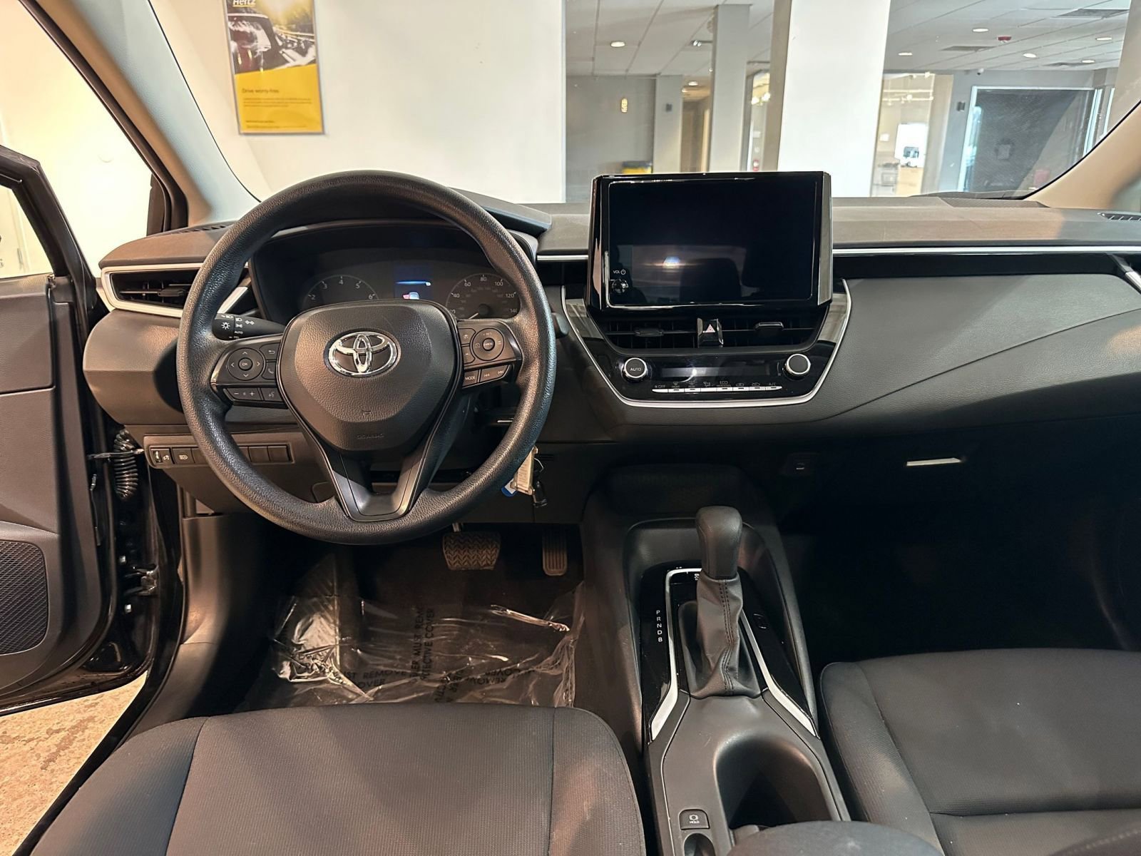 Thumbnail: 2025 Toyota Corolla - 33