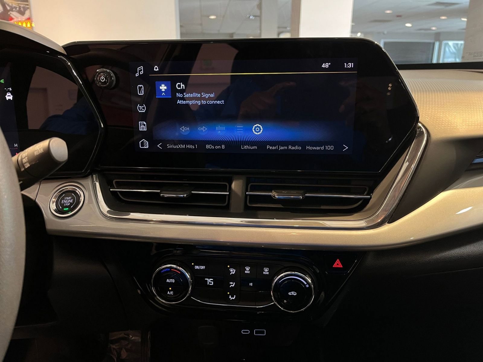 Thumbnail: 2025 Chevrolet Trax - 20