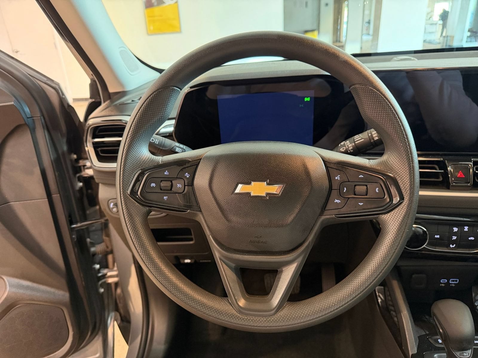 Thumbnail: 2025 Chevrolet TrailBlazer - 26